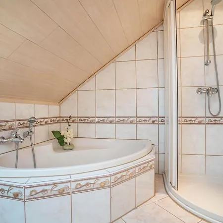 Apartament Viola In *